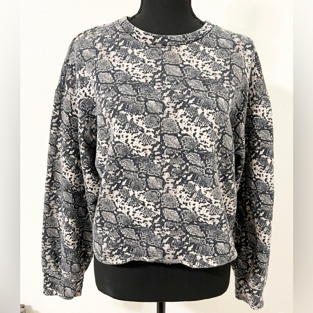 Zara Regular Cotton Blend Sweatshirts Snake Skin Pattern Cropped Sweatshirt M - Picture 5 of 6